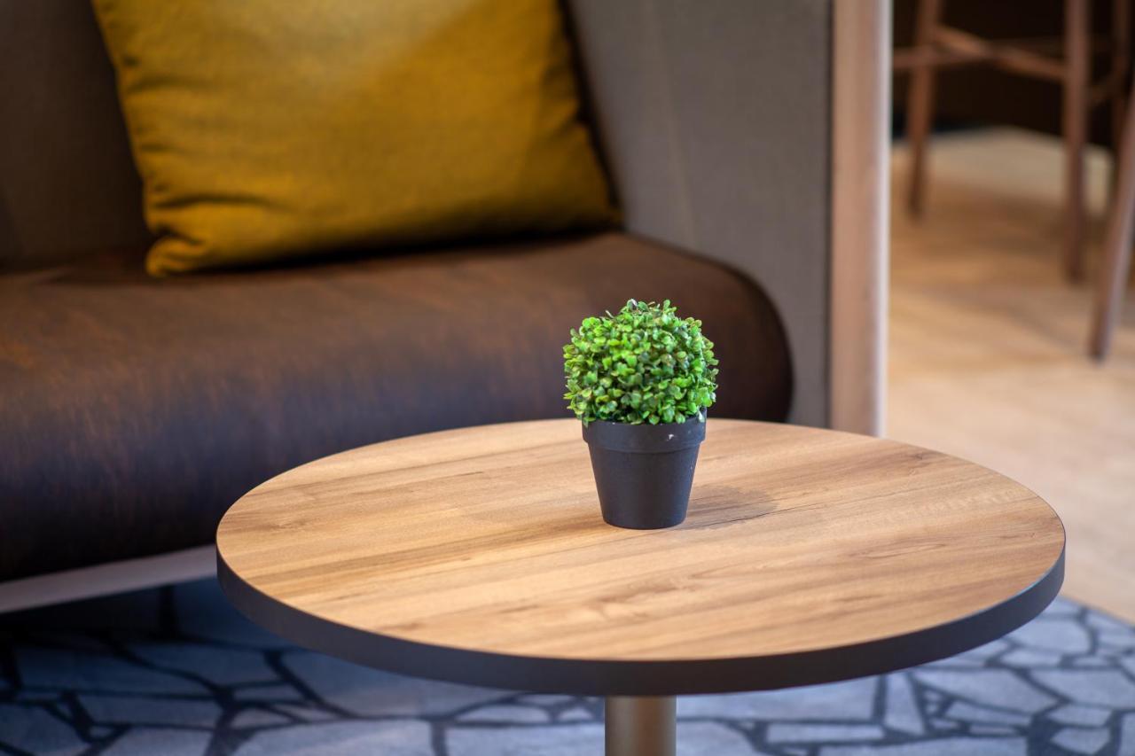 Hotel Paris Velizy