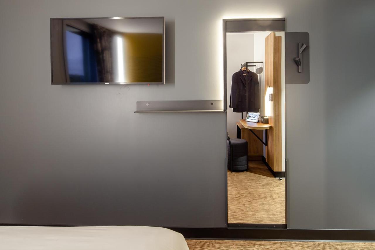 Hotel Paris Velizy